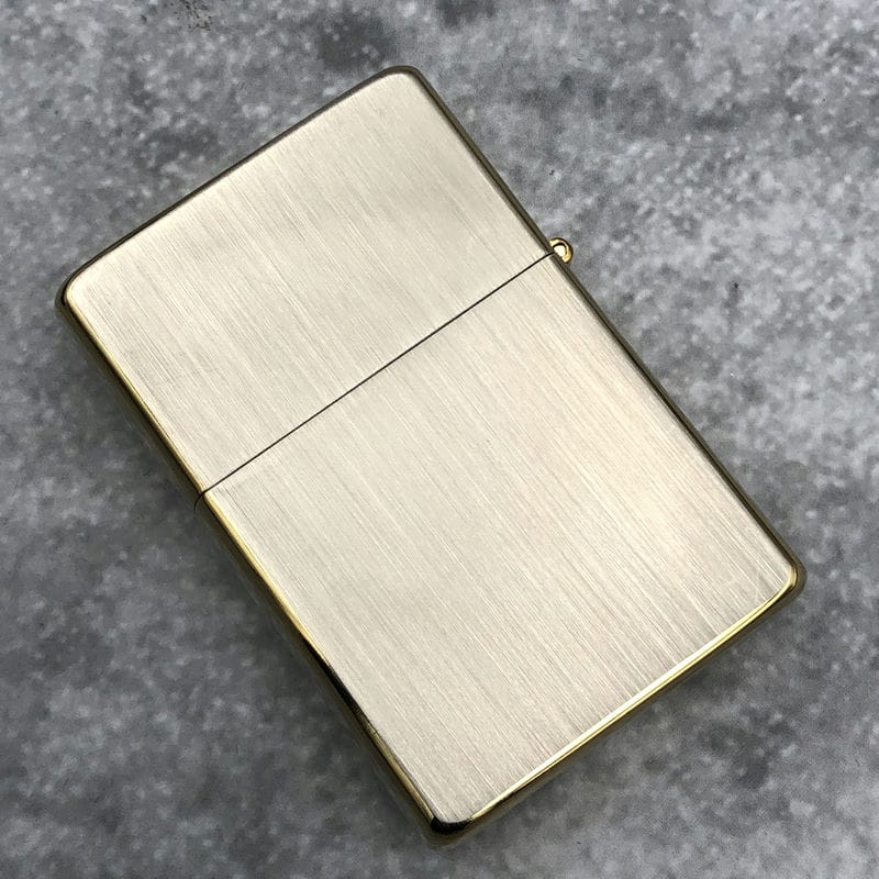 Bật lửa Zorro Ultimate Vân Dọc Viền Vàng - Z91328C - Hình ảnh 3